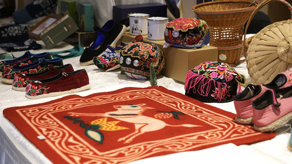 c85a8e05-8877-4ddd-bbc6-0f02148713f5 c85a8e05-8877-4ddd-bbc6-0f02148713f5